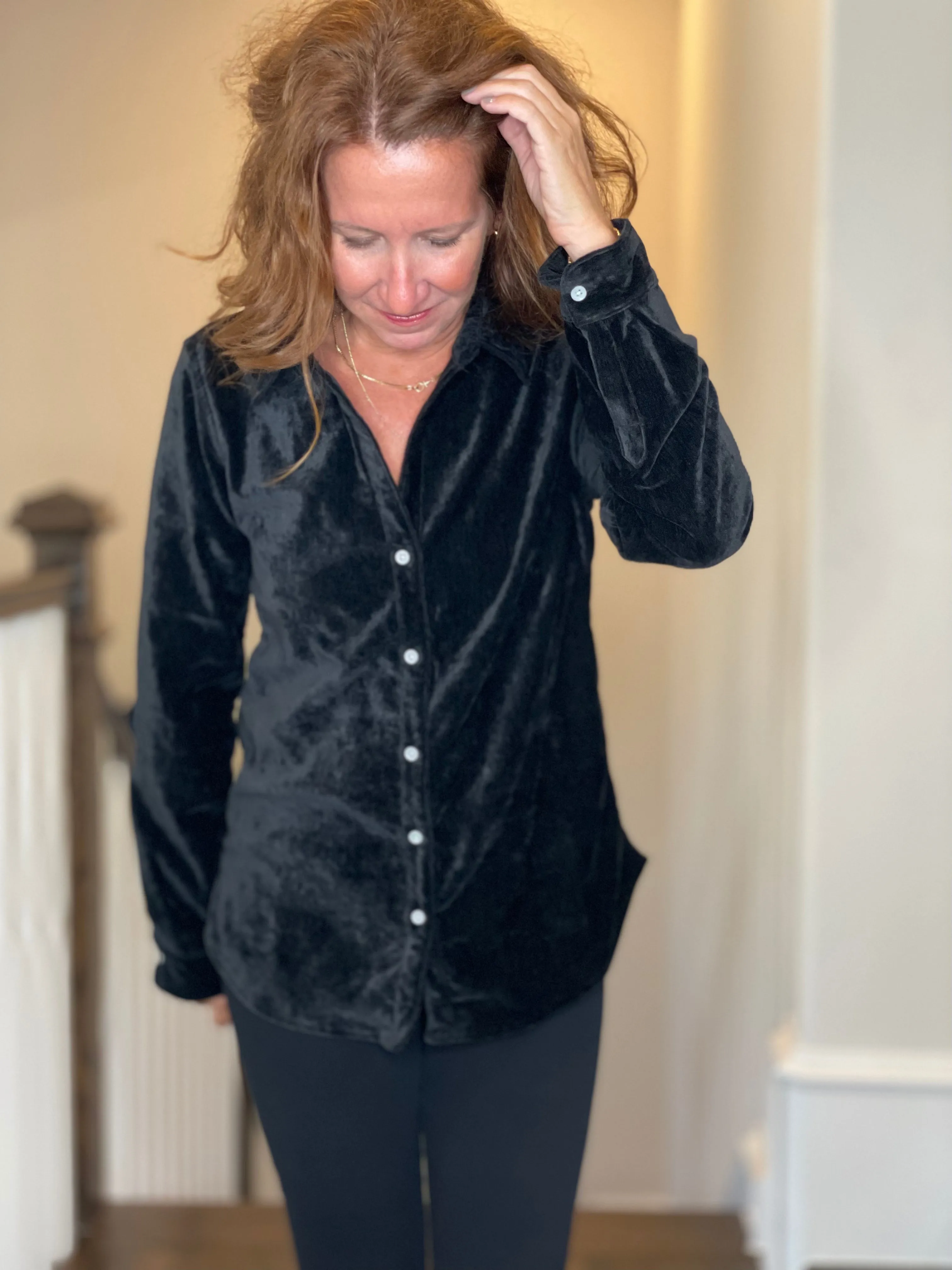 Dylan Classic Velvet Shirt in Black