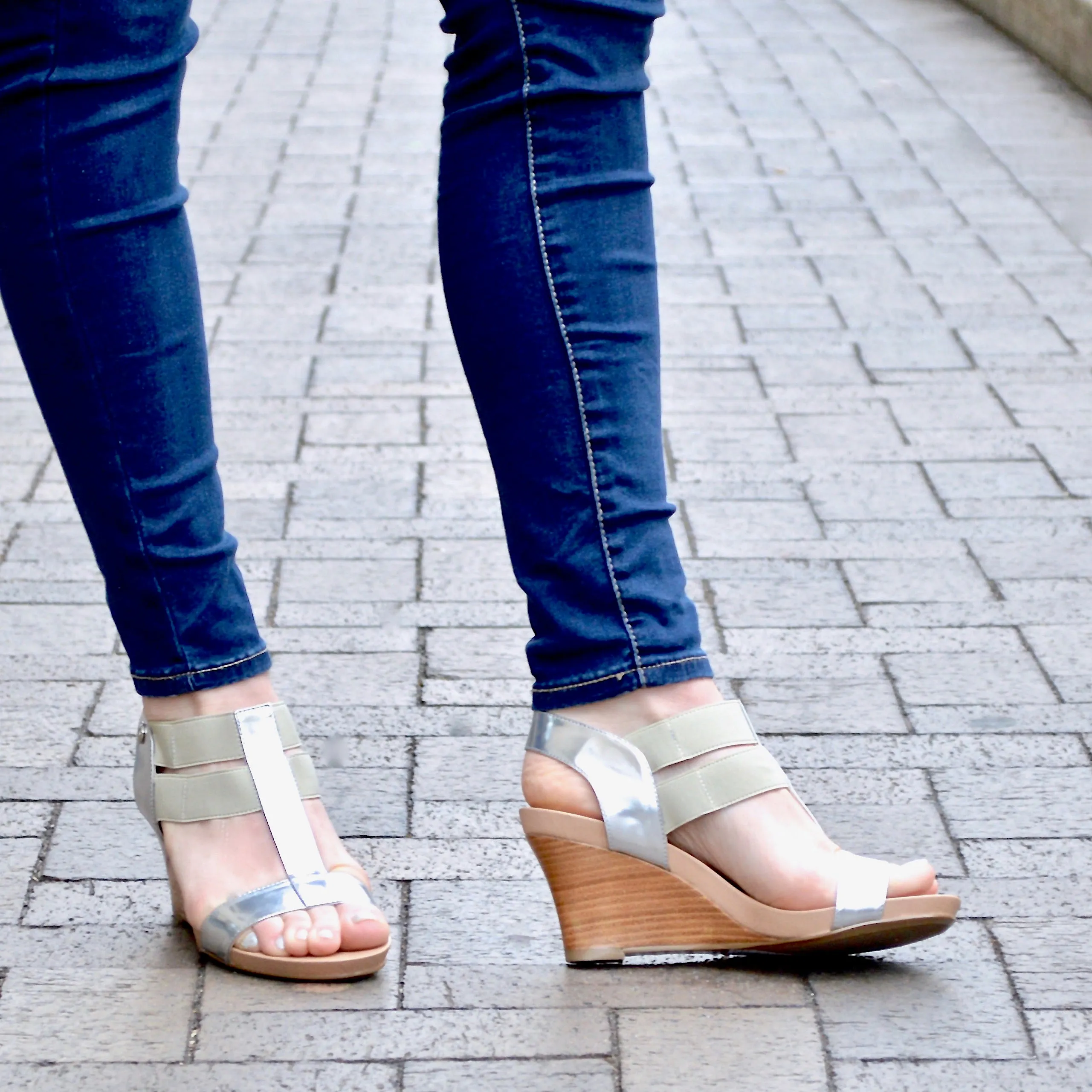 STRETCH WEDGE HEEL - SILVER/TAN LEATHER